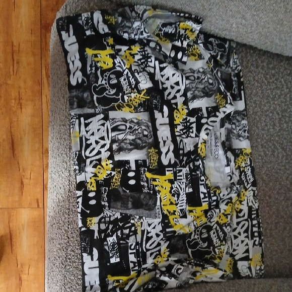 Guess Urban Graphic Tee in Black, White, and Yellow - Picture 2 of 4